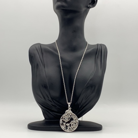 Vintage Elegant Silver Tone CZ Circle Floral Design Pendant Magnifier Necklace - Picture 3 of 11